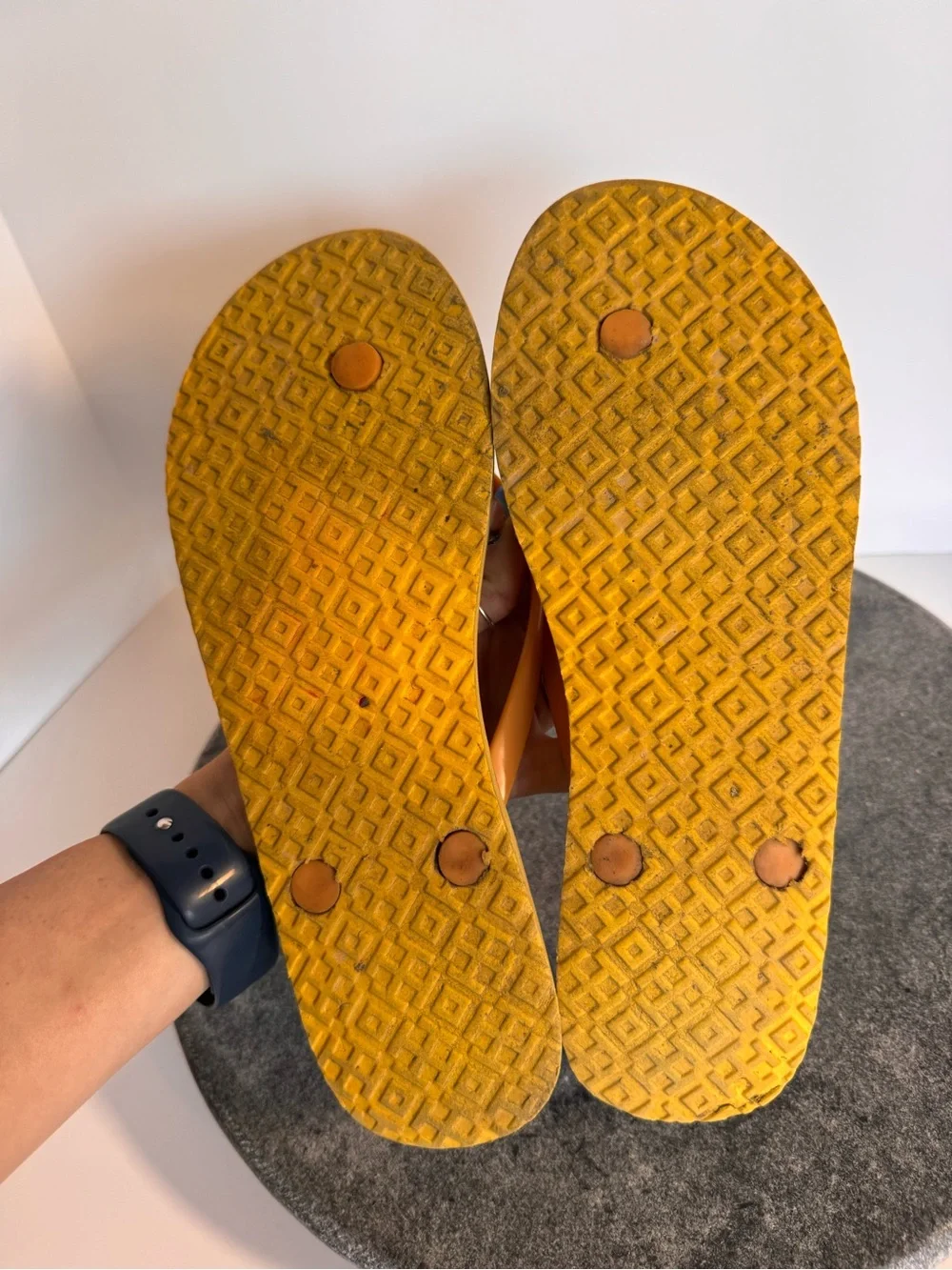 Tory Burch Yellow Floral Garden Flip Flops Logo 8